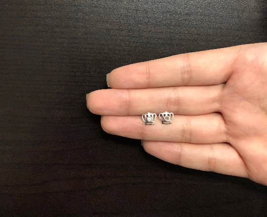 Crown 18k Solid White Gold Zircon Screw Back Stud Earrings Toddlers Children