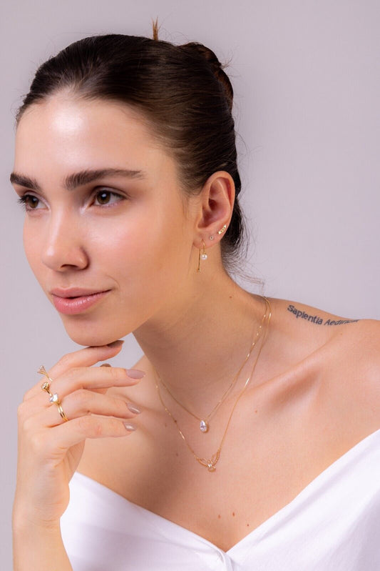 18 K Yellow Gold with Zircon Shooting Stars earrings for women, girls and kids.