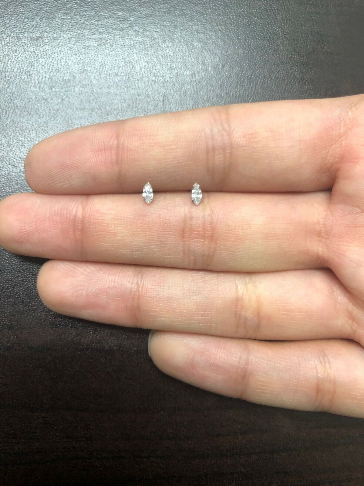 18k Solid White Gold Cubic Zircon 2x4 mm Push Back Stud Earrings Babies Infants