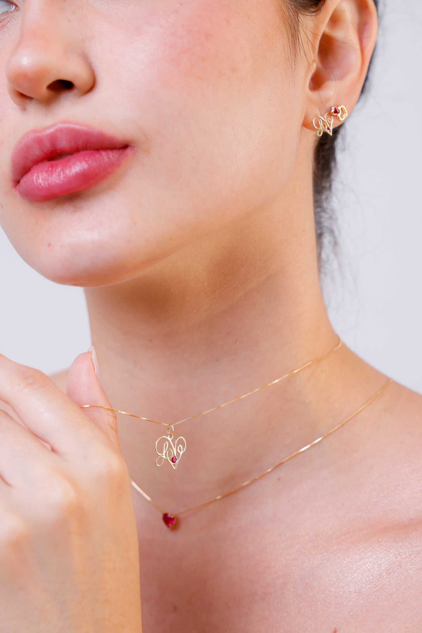 Luxe Round Love red Zircon 18k Earring