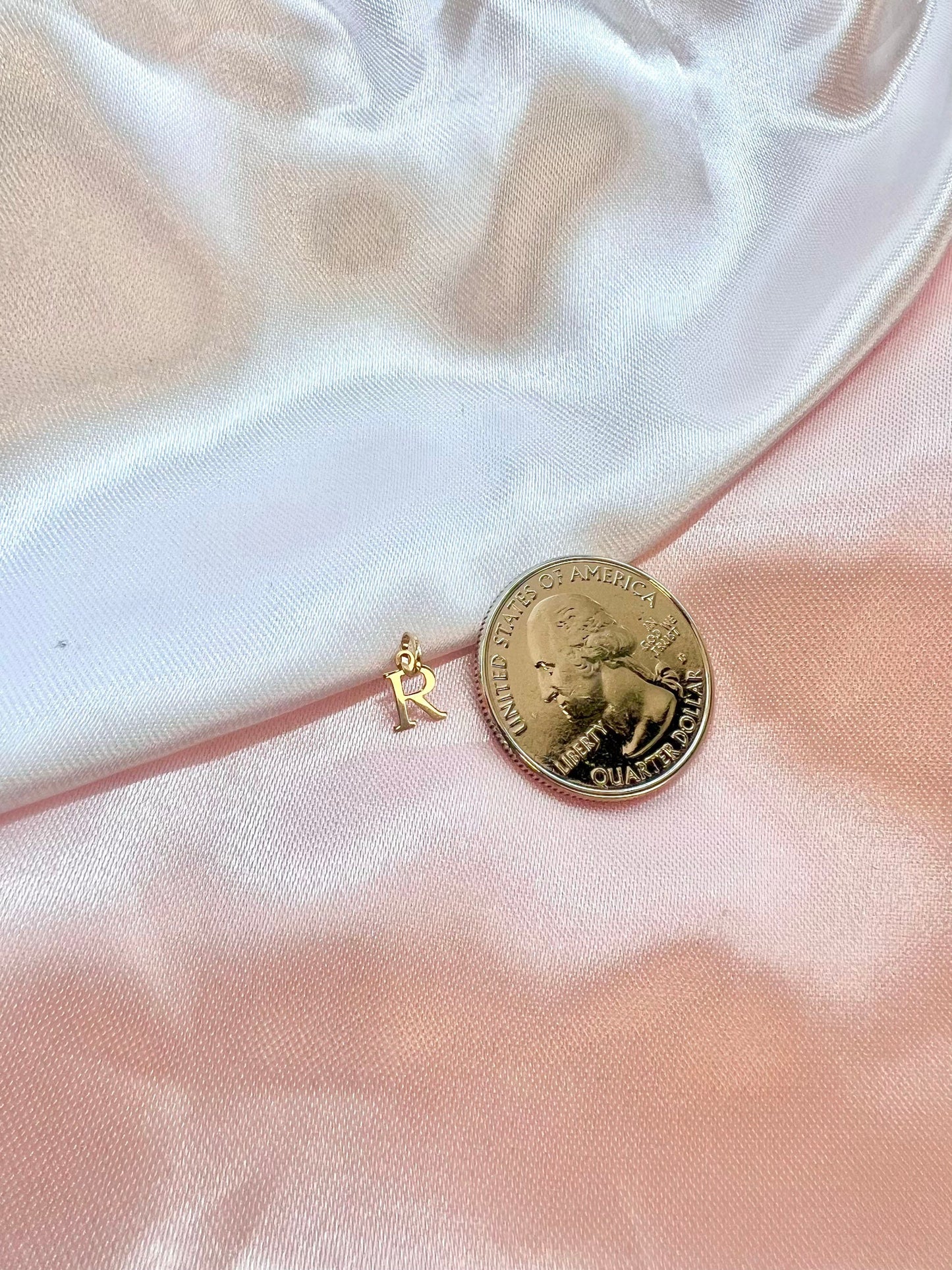 Gold Letter R Sign, 18k Solid Yellow Gold pendant